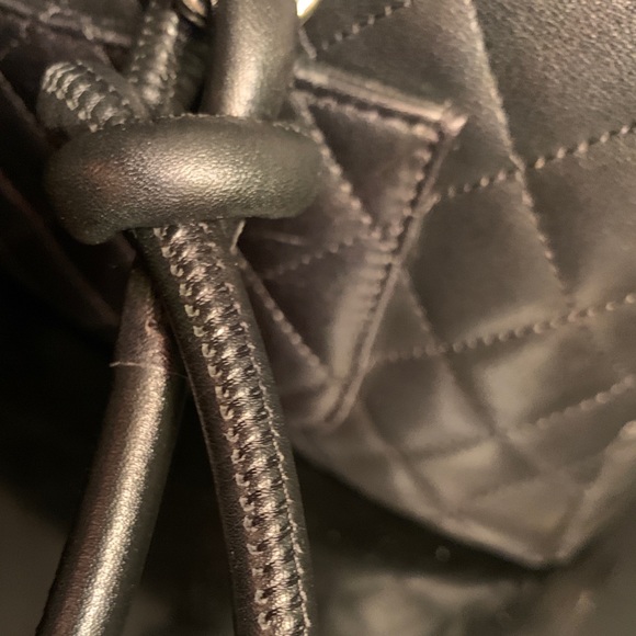 Chanel Handbag - Picture 3 of 8